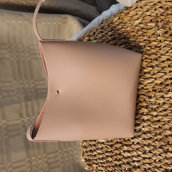 Samara Handbags - NEW Samara Peony Bucket Purse (bin 5)